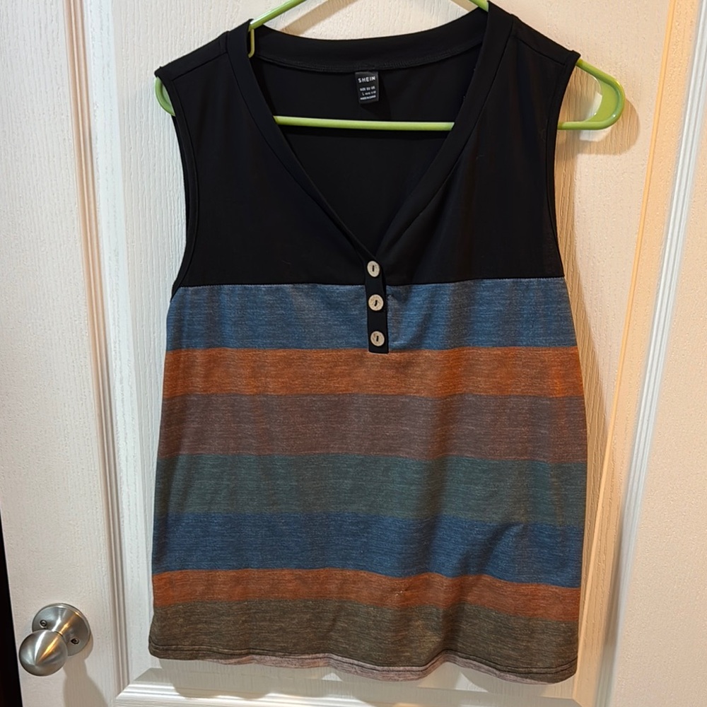 SHEIN Black and Blue Buttoned Sleeveless Tank Top